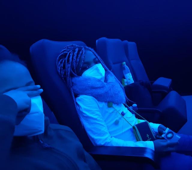 Im Planetarium bewunderten unsere Kinder Sterne und Planeten Kinder besuchen ein Planetarium
