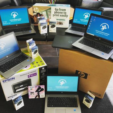 Laptops und Drucker