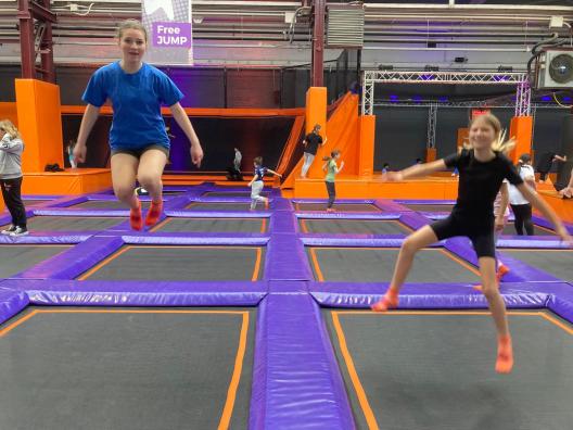 Kinder im JumpHouse Reinickendorf